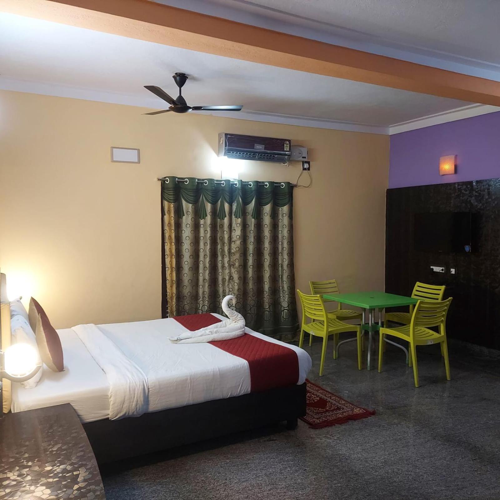 Dolphin Resort Yelagiri Eksteriør billede