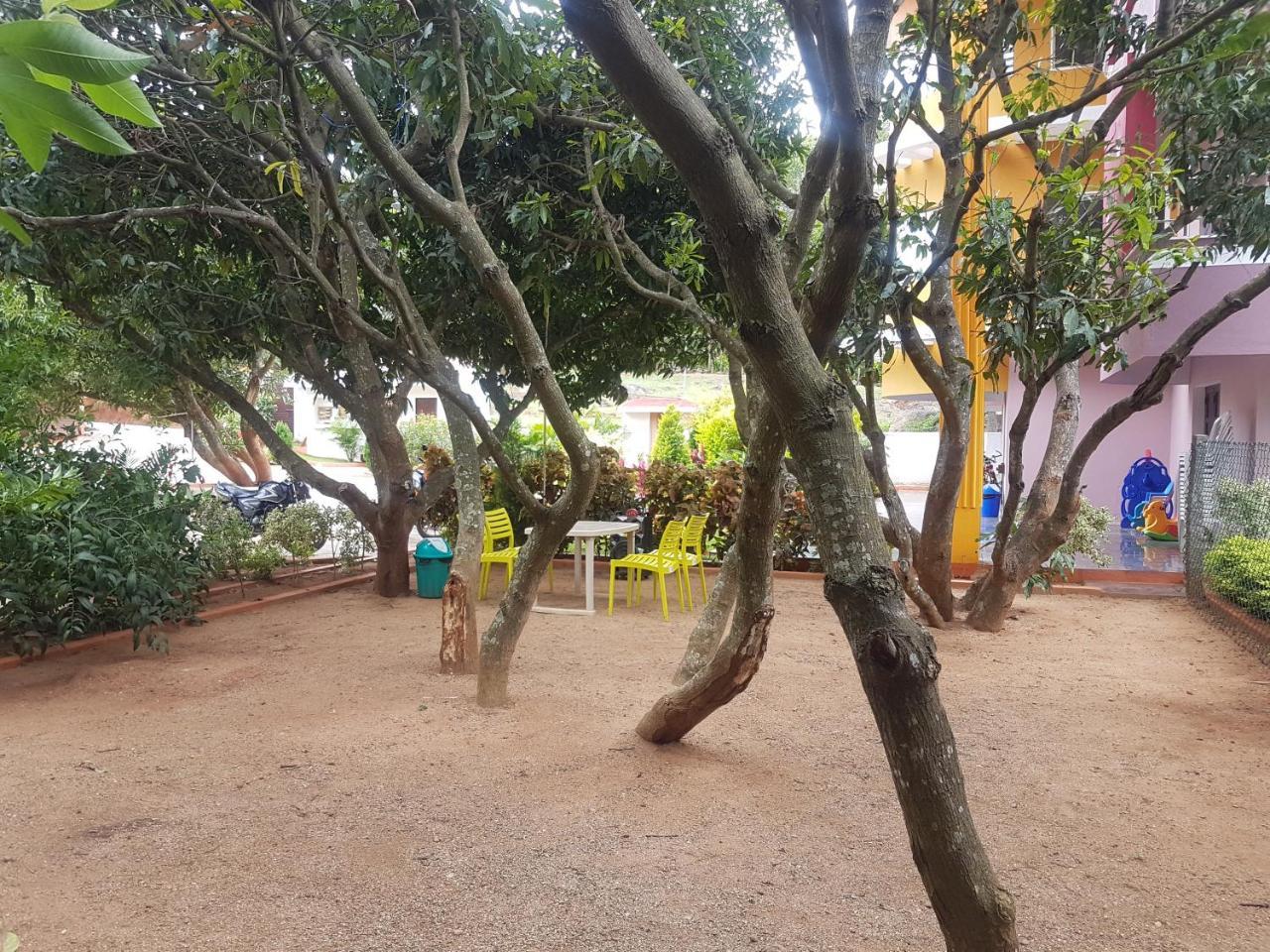 Dolphin Resort Yelagiri Eksteriør billede