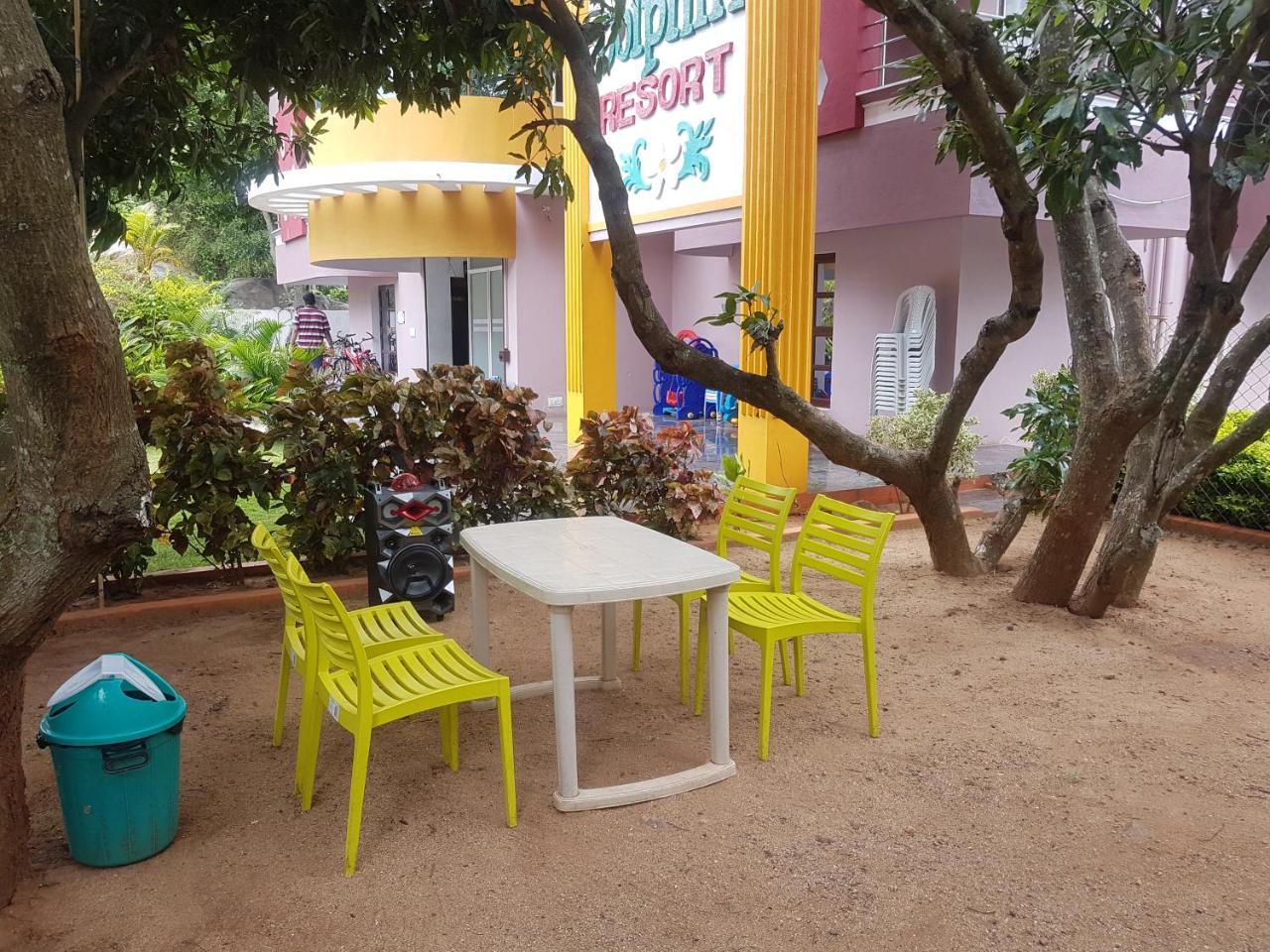 Dolphin Resort Yelagiri Eksteriør billede